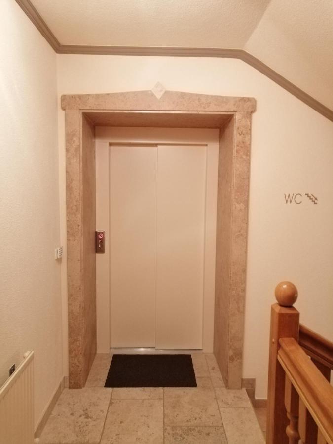 אישגל Hotel Garni Apart Tina מראה חיצוני תמונה