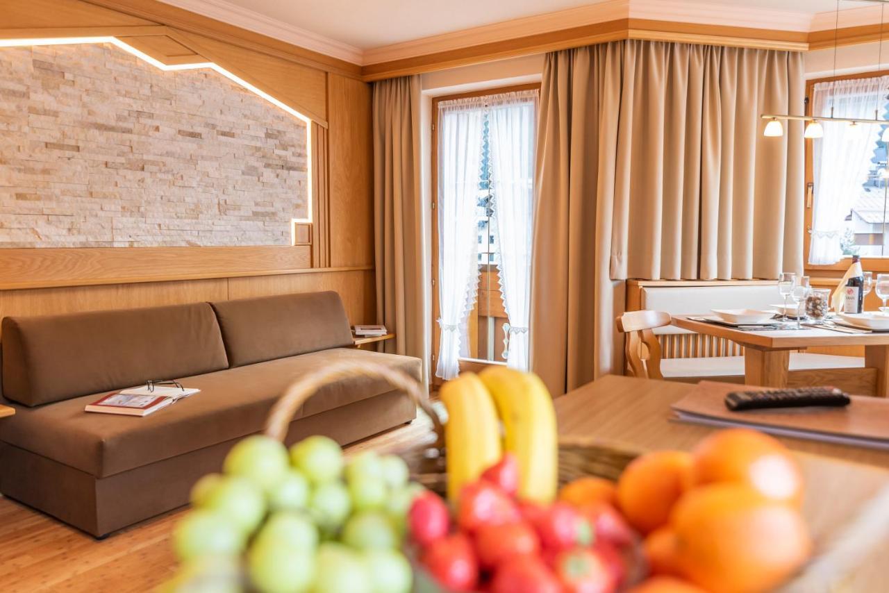 אישגל Hotel Garni Apart Tina מראה חיצוני תמונה
