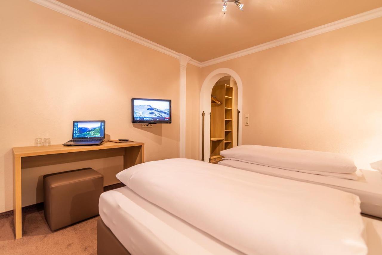 אישגל Hotel Garni Apart Tina מראה חיצוני תמונה