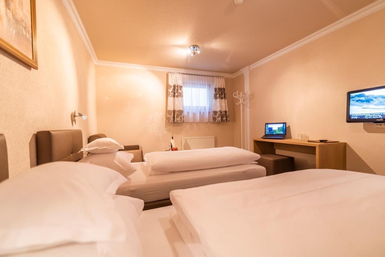 אישגל Hotel Garni Apart Tina מראה חיצוני תמונה