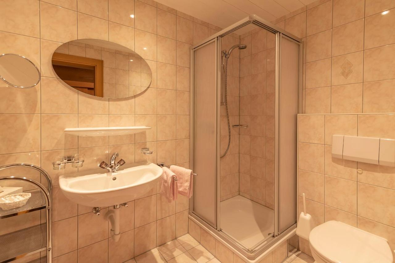 אישגל Hotel Garni Apart Tina מראה חיצוני תמונה