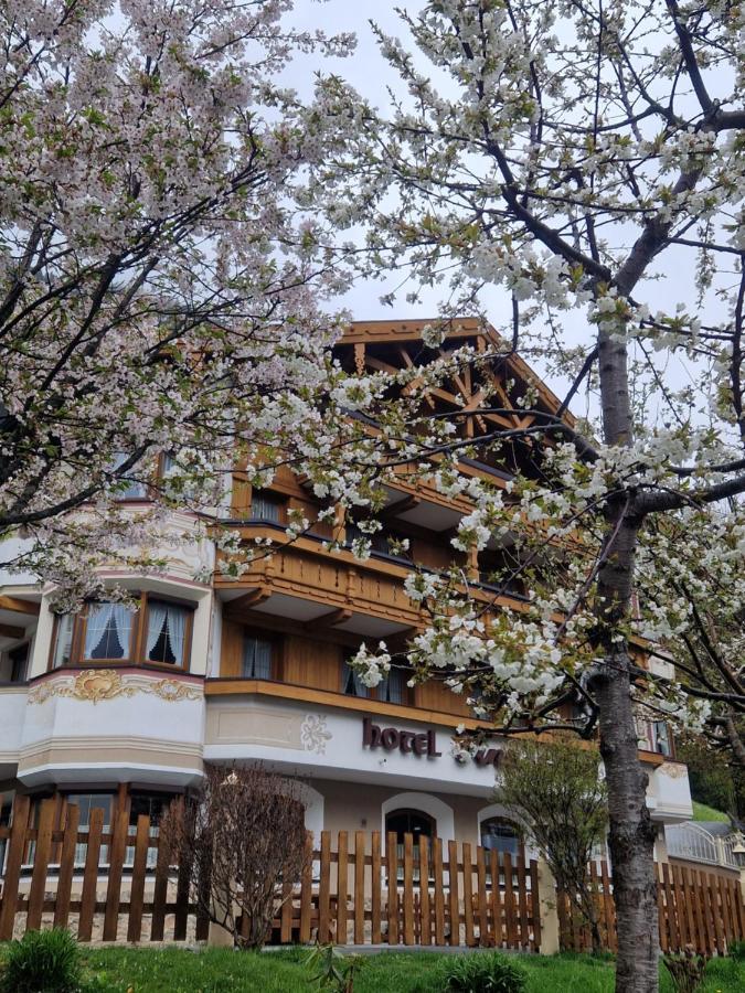 אישגל Hotel Garni Apart Tina מראה חיצוני תמונה