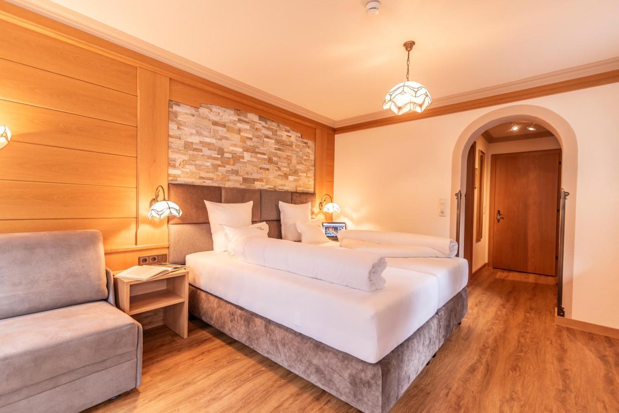 אישגל Hotel Garni Apart Tina מראה חיצוני תמונה
