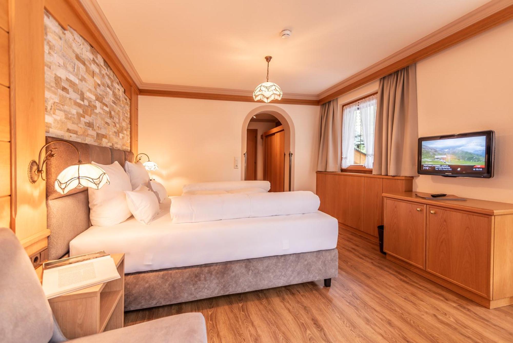 אישגל Hotel Garni Apart Tina מראה חיצוני תמונה